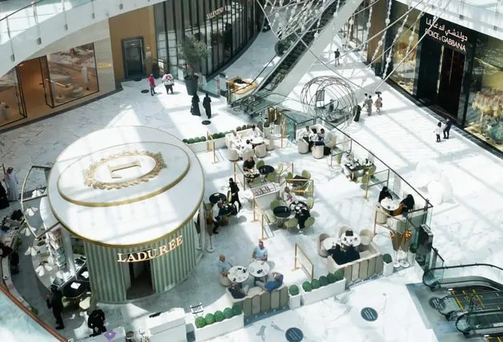 کافه در دبی مال